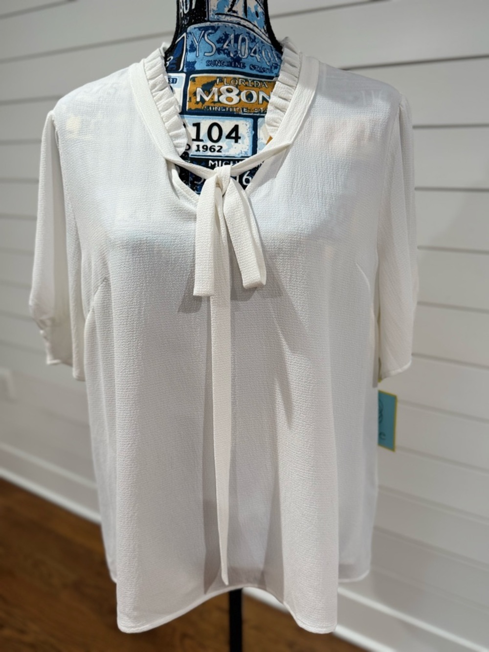 CeCe Elegant Cream Tie-Neck Women's Top NWT